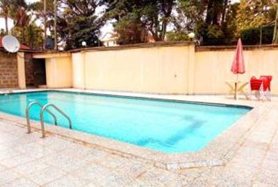 3 Bed Apartment with En Suite at School Lane