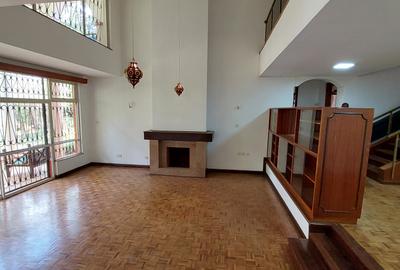 5 Bed House with En Suite at Mimosa Road - 3