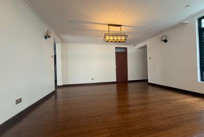5 Bed House with En Suite at Old Runda - 3