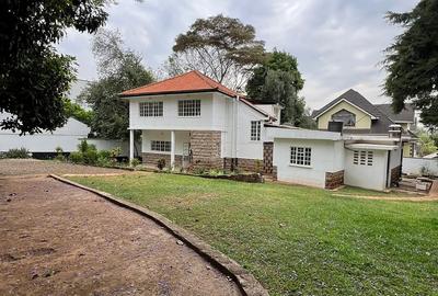 3 Bed House with En Suite at Lavington Green