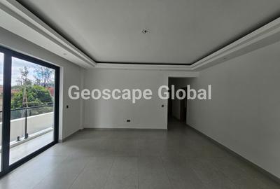 3 Bed Apartment with En Suite in Brookside