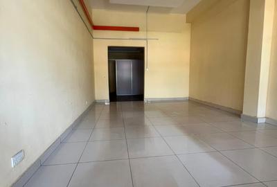450 ft² Shop with Service Charge Included in Gigiri - 3