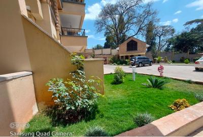5 Bed Townhouse with En Suite in Lavington - 4
