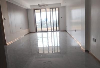 3 Bed Apartment with En Suite in Riverside - 2