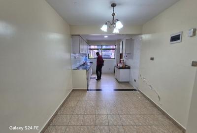 3 Bed Apartment with En Suite at Lavington - 3