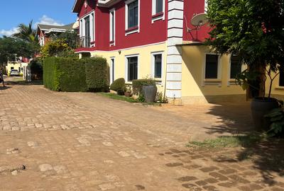 4 Bed Apartment with En Suite at Lavington - 2