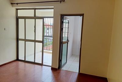 2 Bed Apartment with En Suite in Lavington