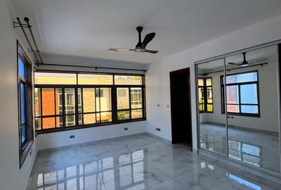 4 Bed Townhouse with En Suite at Nyali - 4