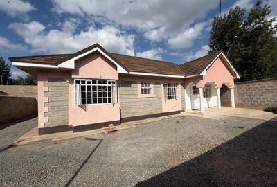 4 Bed House with En Suite in Ngong - 2