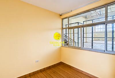 3,450 ft² Warehouse with Fibre Internet in Kikuyu Town - 2