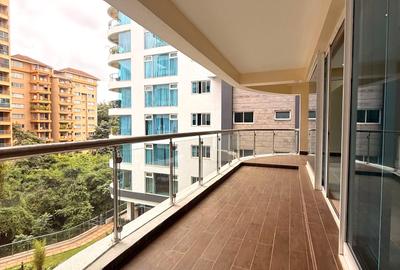 3 Bed Apartment with En Suite in Riverside - 2
