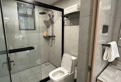 Serviced 2 Bed Apartment with En Suite in Riverside - 3