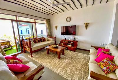 4 Bed Villa with En Suite in Kikambala