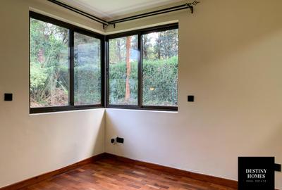 4 Bed Townhouse with En Suite in Karen - 2