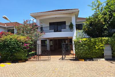 4 Bed Townhouse with En Suite in Westlands Area