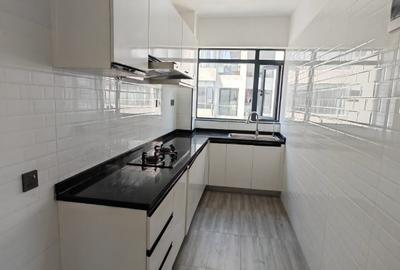 2 Bed Apartment with Swimming Pool in Kilimani - 2