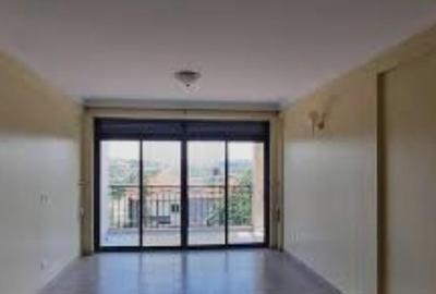2,100 ft² Commercial Property in Lavington