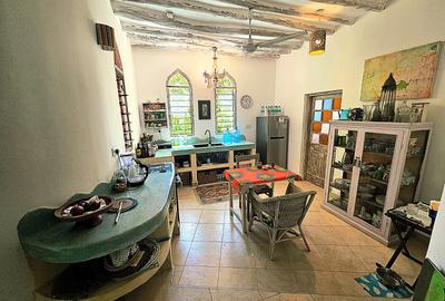 4 Bed Villa with En Suite in Diani - 2