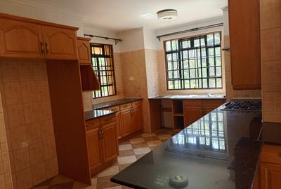 4 Bed Townhouse with En Suite in Runda