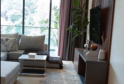 3 Bed Apartment with Swimming Pool in Riverside - 3