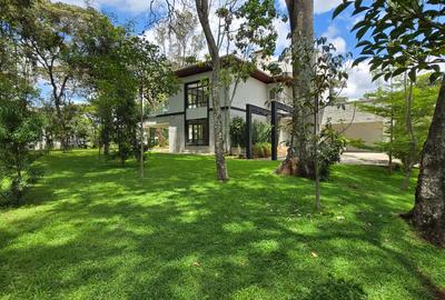 5 Bed Villa with En Suite in Karen