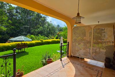 3 Bed Townhouse with En Suite in Spring Valley - 2