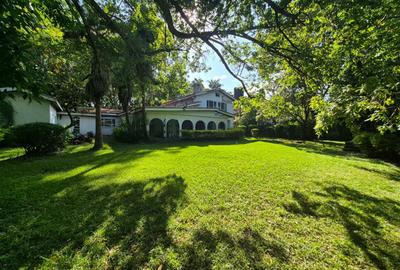 5 Bed House with En Suite in Muthaiga