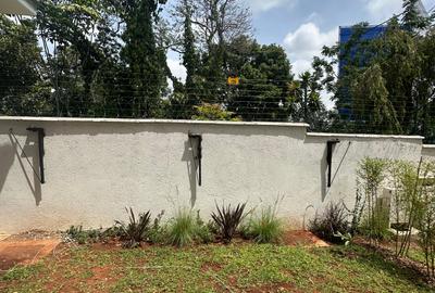 5 Bed Villa with En Suite in Lavington - 3