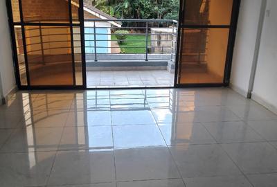 Serviced 2 Bed Apartment with En Suite in Garden Estate