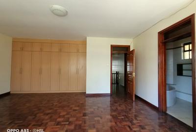 5 Bed Townhouse with En Suite in Kileleshwa - 4