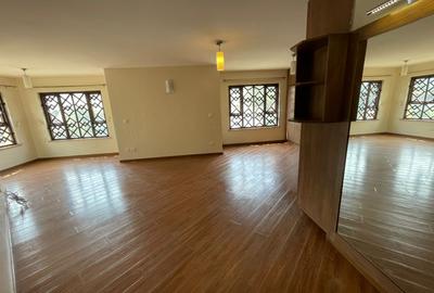 3 Bed Apartment with En Suite in Kileleshwa