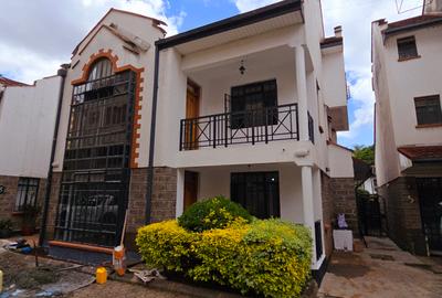 5 Bed Townhouse with En Suite at Lavington Green - 2