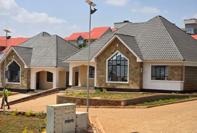 3 Bed House with En Suite at Thikaroad - 3