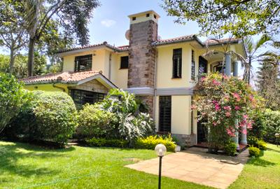 5 Bed Townhouse with En Suite in Nyari