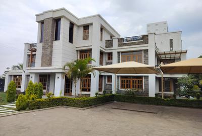 4 Bed House with En Suite in Karen