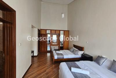 4 Bed Townhouse with En Suite in Spring Valley