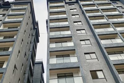 2 Bed Apartment with En Suite in Kitisuru