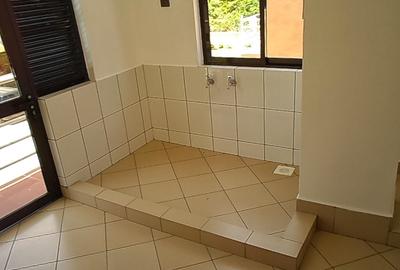 Serviced 3 Bed Apartment with En Suite at Nyali