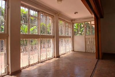5 Bed Villa with En Suite at Mandera Road - 4