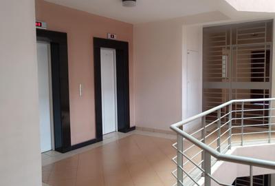 4 Bed Apartment with En Suite at Vihiga Road - 2