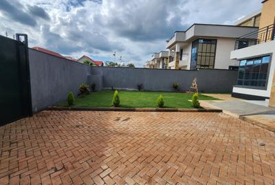 4 Bed Villa at Kenyatta Road - 2