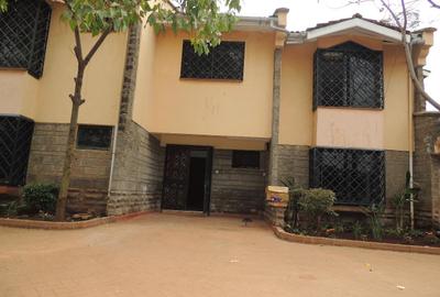 5 Bed Townhouse with En Suite in Muthaiga