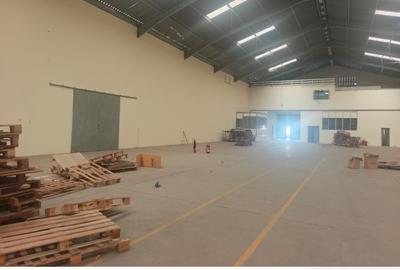 15,000 ft² Warehouse with Parking at Enterprise Road - 3