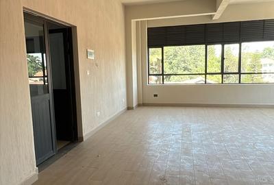 65 m² Commercial Property with Backup Generator in Lavington