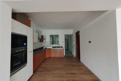 3 Bed Apartment with En Suite in Parklands - 3