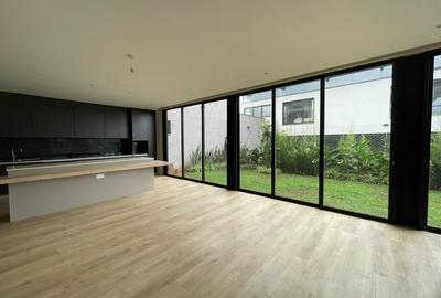 4 Bed Villa with En Suite in Kiambu Road