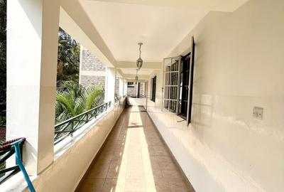 1 Bed Apartment with En Suite in Riverside - 4