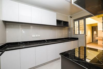 4 Bed Townhouse with En Suite at Enkasiti Kimalat - 4