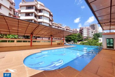 3 Bed Apartment with En Suite in Parklands