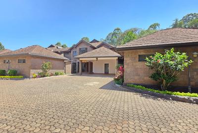 4 Bed Townhouse with En Suite in Spring Valley